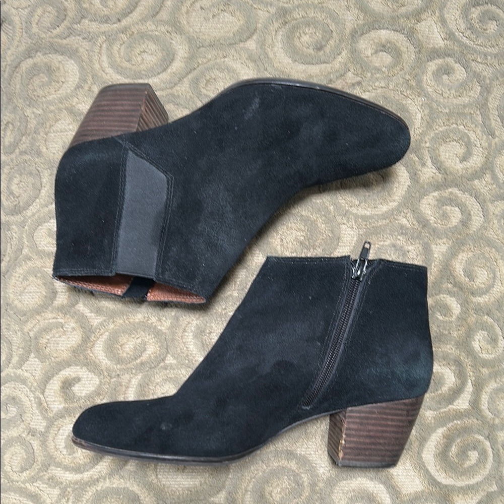 Lucky Brand Black Ankle Booties with Side Zipper